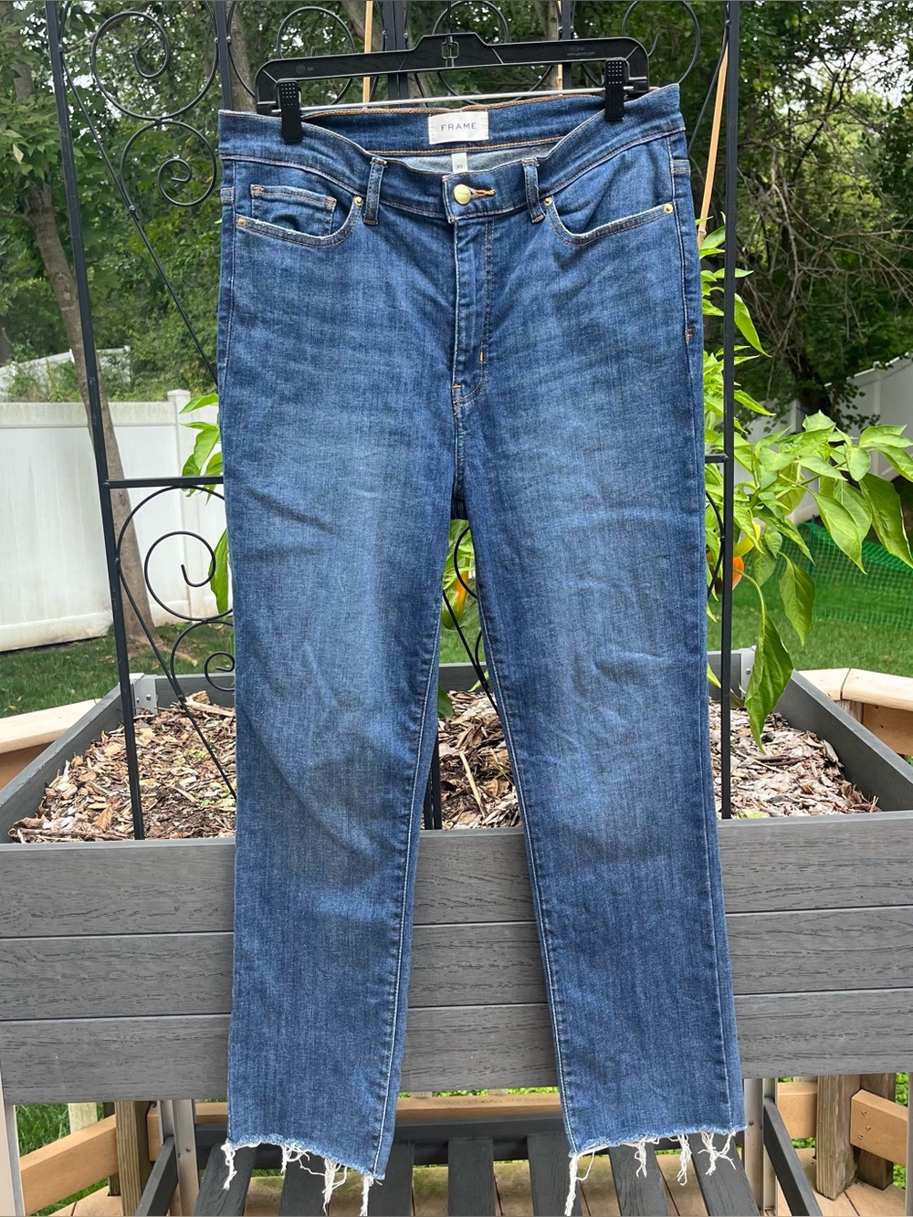 FRAME Denim Women’s High Waist Crop Straight Leg Jeans Raw Hem Size 30 Stretch